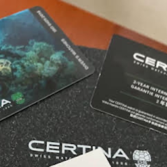 CERTINA DS ACTION POWERMATIC80 BLACK/GREEN/GOLD ON BRACELET 38MM - Picture 4 of 16